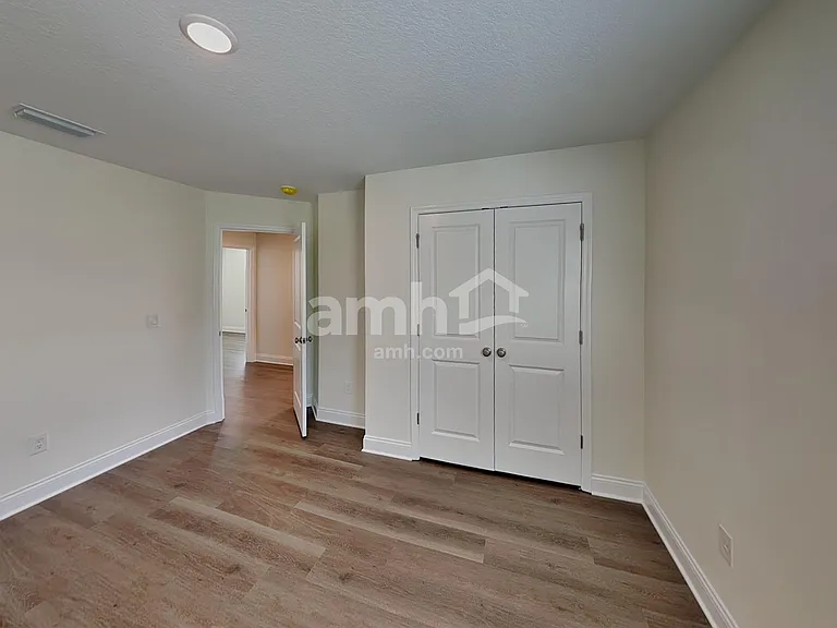 5666 Oesterle Rd — Photo 20