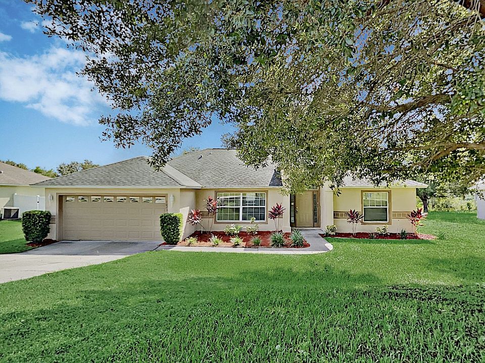 1st image of 1025 Lakeview Oaks Dr