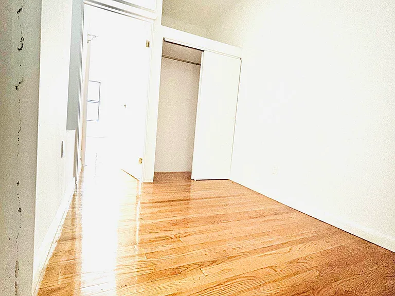 319 E 91st St #10 — Photo 7