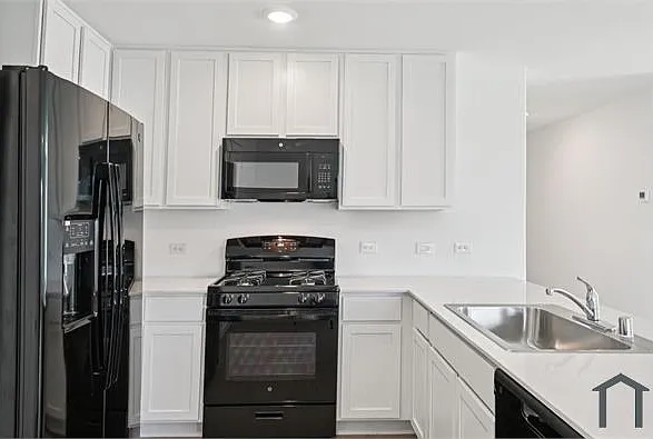 1629 Lercara Ln — Photo 28