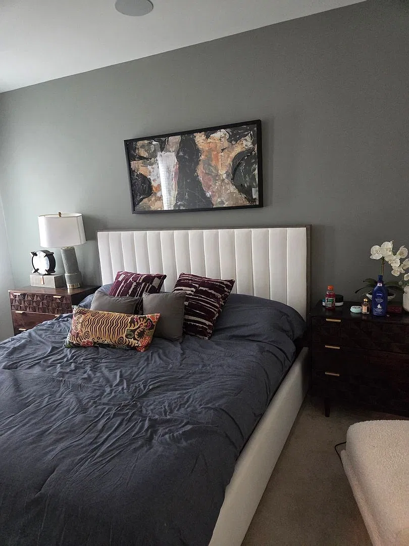 Centrally located Charlote Oasis — Photo 4