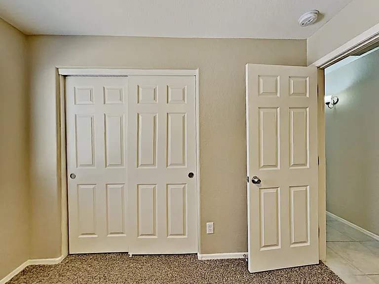 8007 W Deanna Dr — Photo 8