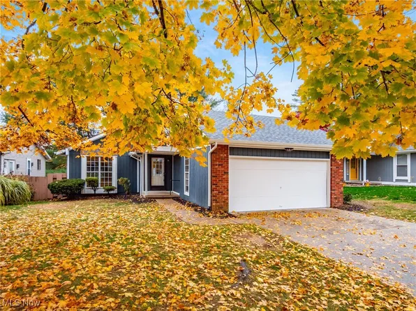 1068 Terrace Ct, Zanesville, OH 43701