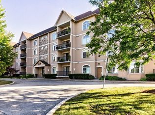 908 Mohawk Rd E #5, Hamilton, ON L8T2R8