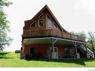 8015 Hopkins Rd, Corfu, NY 14036