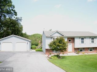 2900 Timber Ridge Dr, Mount Airy, MD 21771