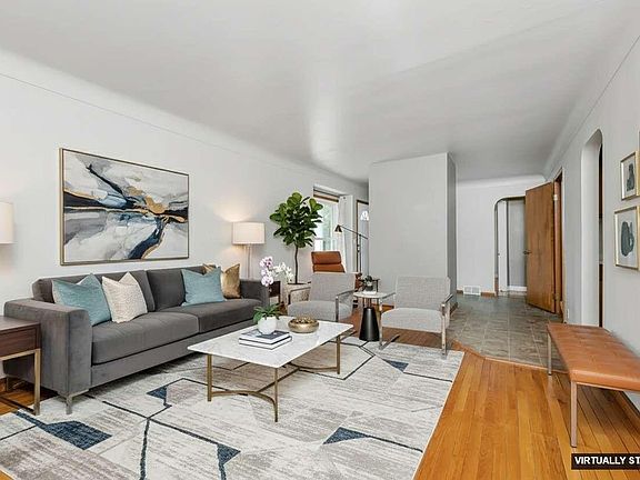 2nd image of 213 E Van Hoesen Blvd