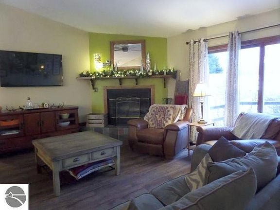 3rd image of 11655 Topview Dr