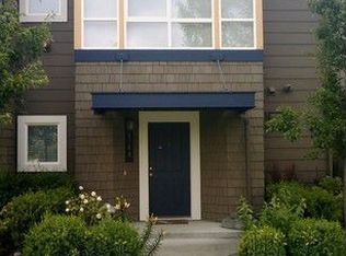 1740 24th Ave NE, Issaquah, WA 98029