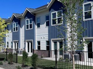 Broadstone Townhomes, Nampa, ID 83686