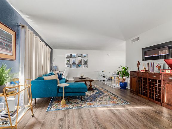 4th image of 8312 E Via De Las Flores --