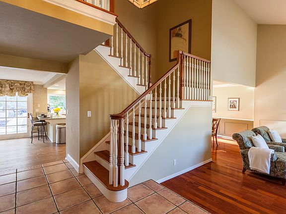 5th image of 3188 Bear Creek Dr