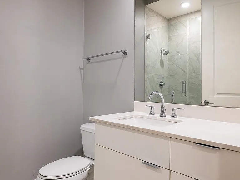 717 Riverside Dr #1105 — Photo 21