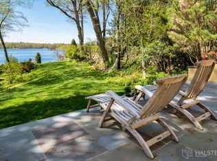 88 Delafield Island Rd, Darien, CT 06820