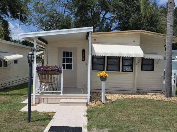 34621 Nancy St, Zephyrhills, FL 33541