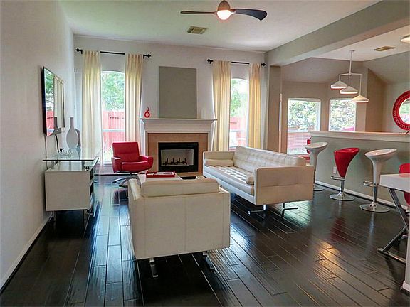 4th image of 17319 Broad Knoll Ln