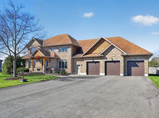 465 Lockmaster Cres, Ottawa, ON K4M 1L9