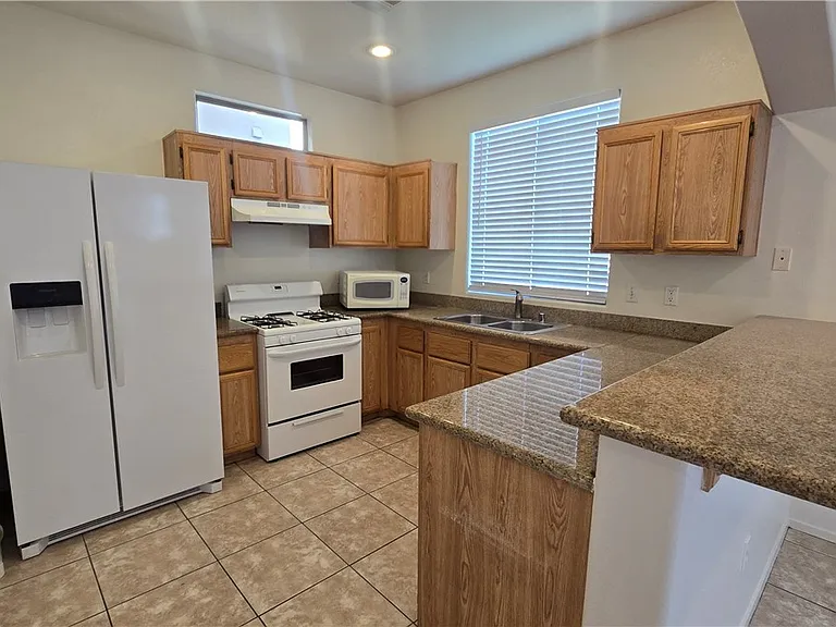 8229 Laredo St — Photo 24