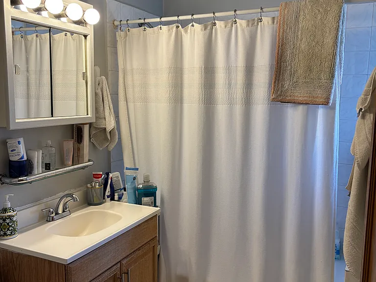 2101 N Leavitt St #3 — Photo 3