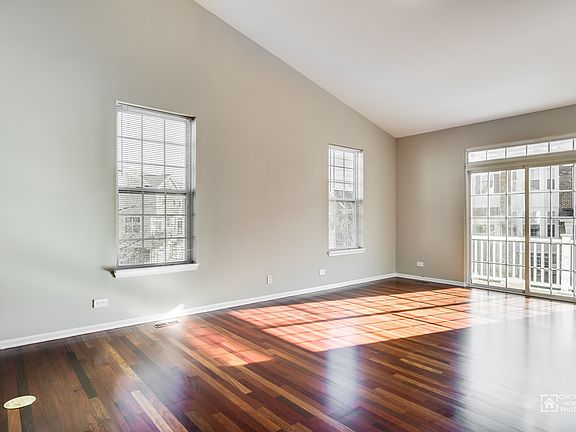 2nd image of 1750 Dogwood Ln #1750