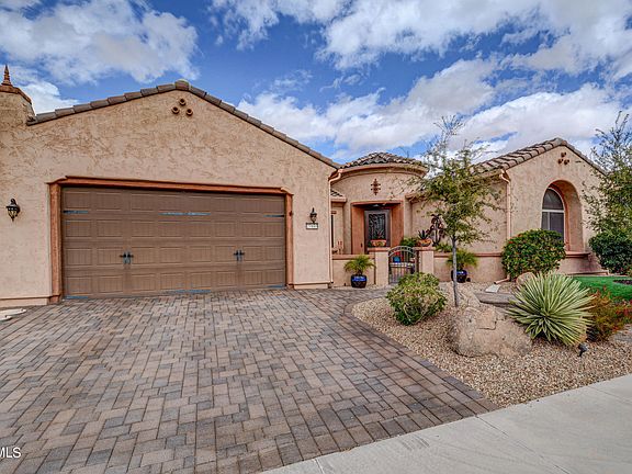 3rd image of 27440 W Yukon Dr