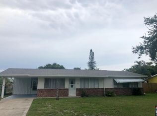 135 NE Penlynn Ave, Port Saint Lucie, FL 34983