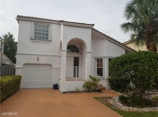595 NW 159th Ave, Pembroke Pines, FL 33028