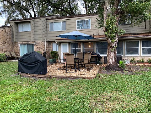 2nd image of 424 Oak Haven Dr