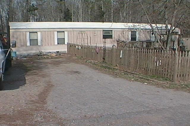 1st image of 120 Pinewood Dr