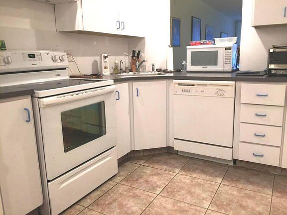 4th image of 2541 Aragon Blvd APT 102