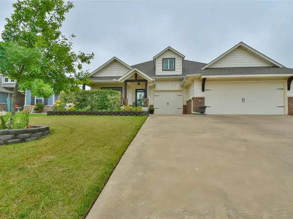 1305 N Storybrook Ter, Mustang, OK 73064