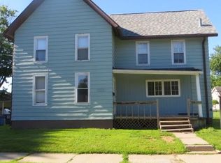 1310 14th Ave, Moline, IL 61265