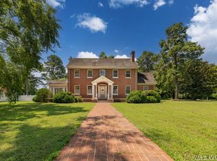 300 Hillcrest Rd, La Crosse, VA 23950