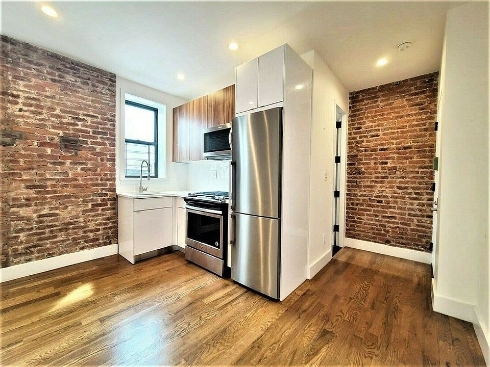 1st image of 249 Midwood St #10