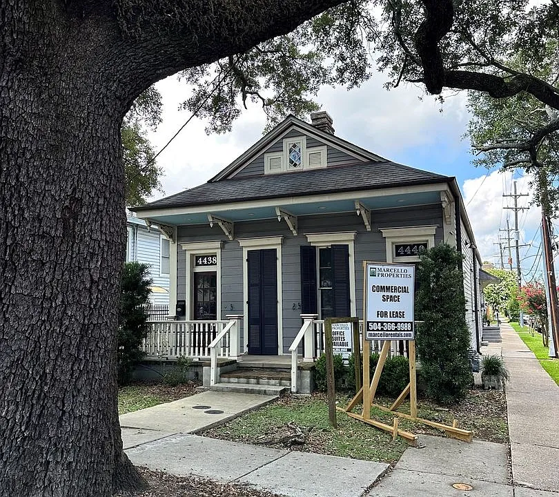4438-4440 Canal St