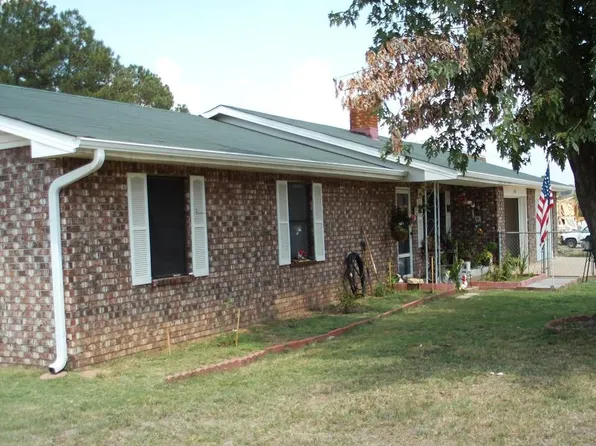 401 E Garland St, Clarksville, AR 72830