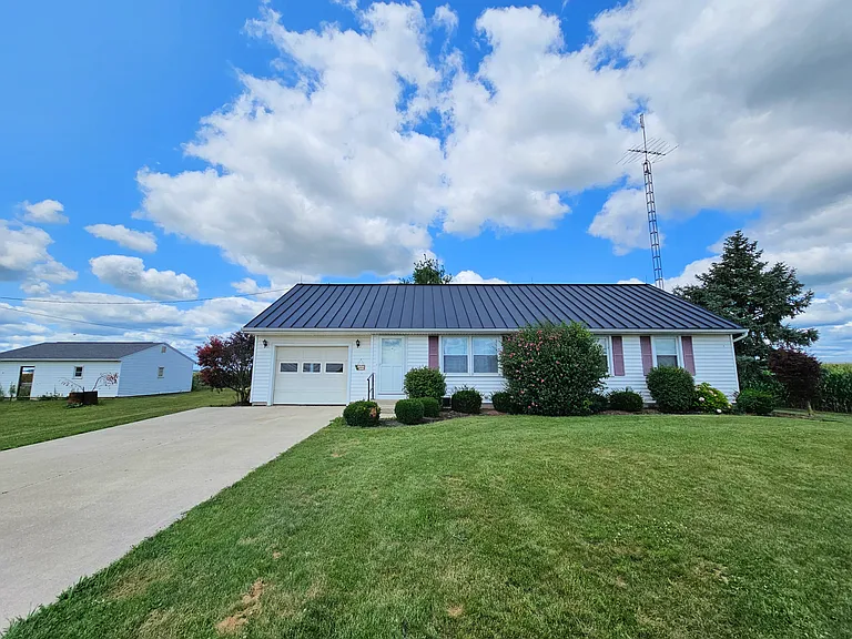 4292 Fort Rec Minster Rd — Photo 1