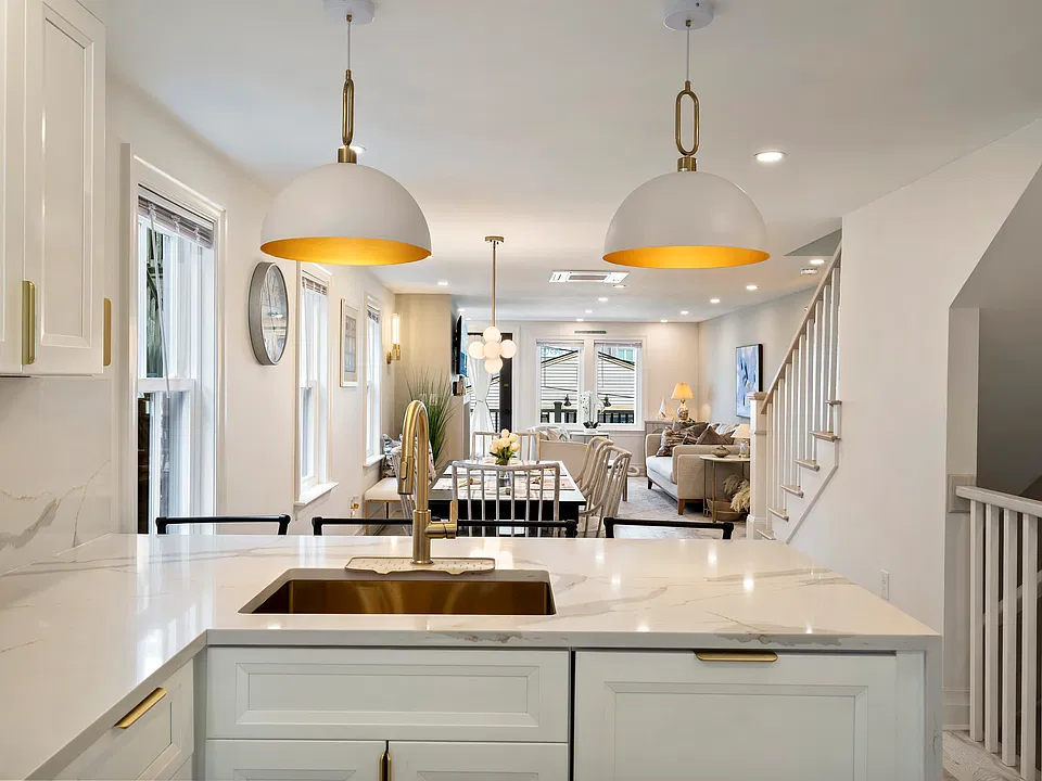 5 Shea St #2