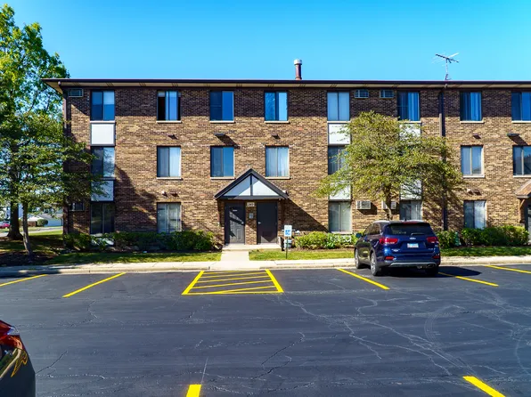249 Gregory St APT 11, Aurora, IL 60504
