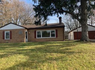 132 N Pleasant Rd, Lake Zurich, IL 60047