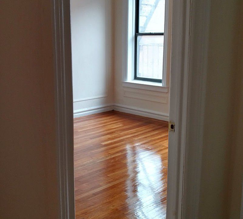 1st image of 12 Seaman Ave APT 4D
