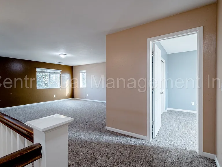 11723 Holabird Ave — Photo 26