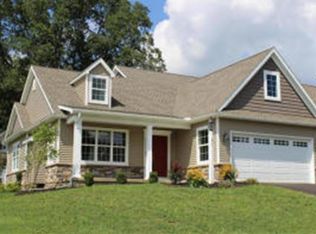21 Greystone Cir, Willow Street, PA 17584