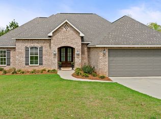 41 Roundtree, Hattiesburg, MS 39402