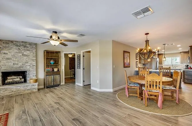 10932 W Tropicana Cir — Photo 14