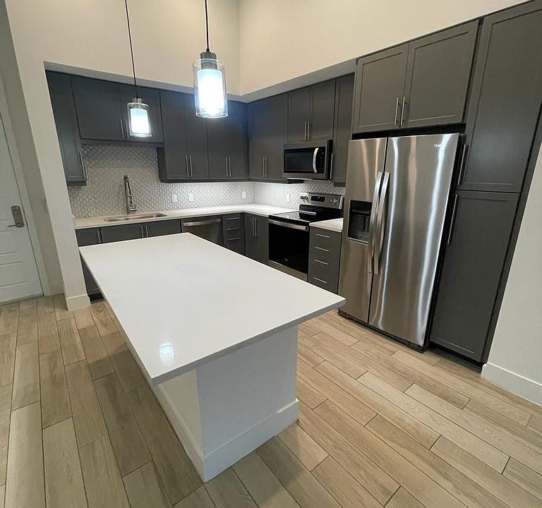 1st image of 8043 Lake Dr APT 102