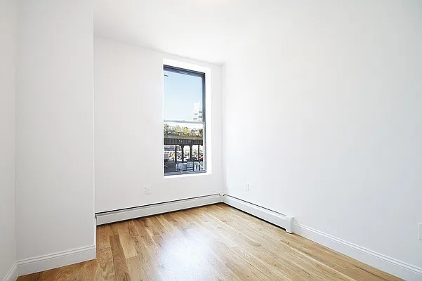 Rented by MNS | media 26