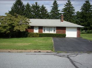 1390 Norton Rd, Steelton, PA 17113