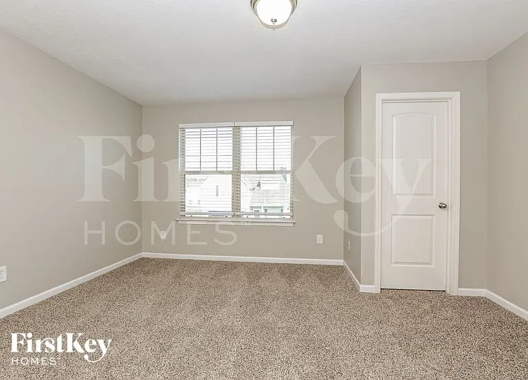 805 Avatar Ct — Photo 11