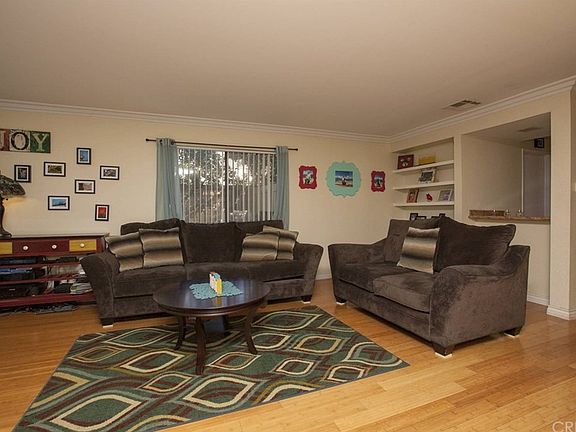 4th image of 7247 Balboa Blvd Unit D